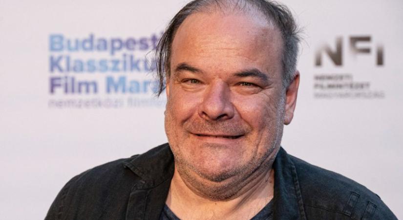 Kálloy Molnár Péter és Parti Nóra is mutogat a 6Színben