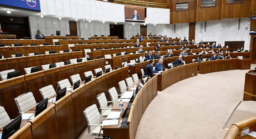 Életbe lépett a vitatott alkotmánymódosítás