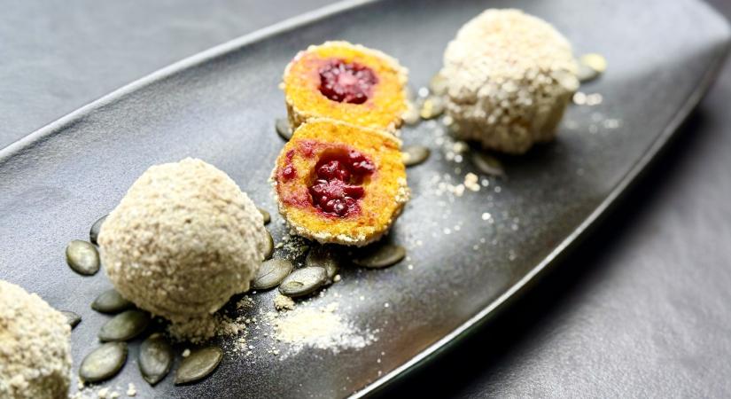 Sütőtökös gyümölcsgombóc