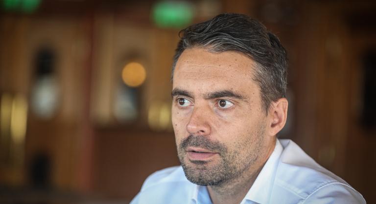 „Etikai kódexet nem egy személynek szokás megalkotnia” – Vona Gábor egyeztetés után aláírná Magyar Péter nyilatkozatát