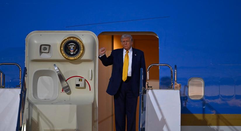 Bocsánatot kért Donald Trumptól a kanadai miniszterelnök