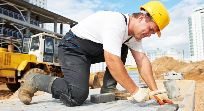 Hatalmas üzleti veszteséget okoz, mégsem mérik a magyar cégek