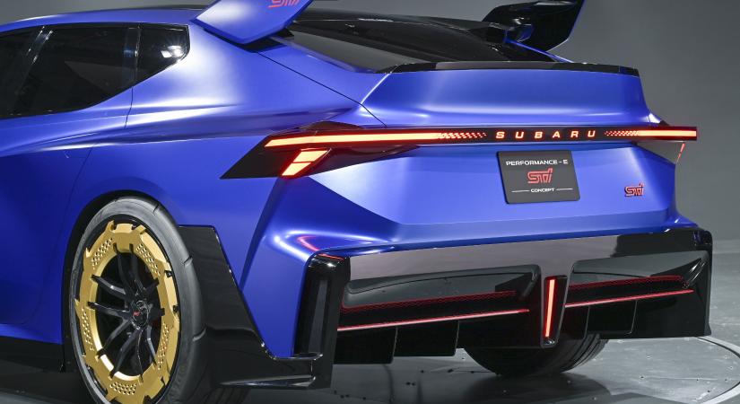 Benzines és villanymotorral térhet vissza a sportautó-legenda