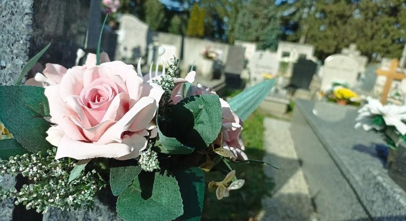 Szüleimre emlékezve: egyszer mi is felszállunk arra a vonatra, amire egykor szeretteink