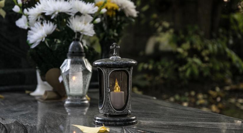 Emlékezés biztonságban – így gyújtson gyertyát halottak napján