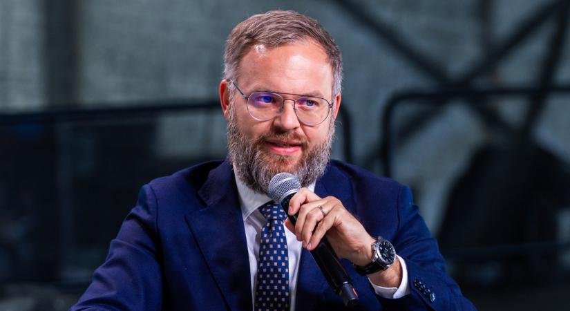 Orbán Balázs videót hamisít