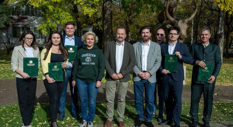 Nyolc új ösztöndíjas a debreceni agrárkaron