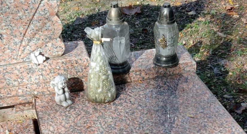 A nyomok egy ezüst színű autóhoz vezetnek - sírrongálás a Keleti temetőben