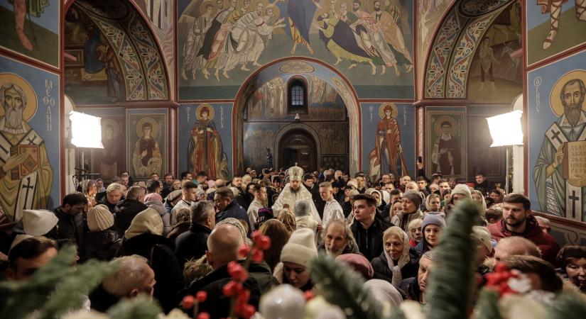 Az ukrán ortodox egyház újságíróit is szankcionálják