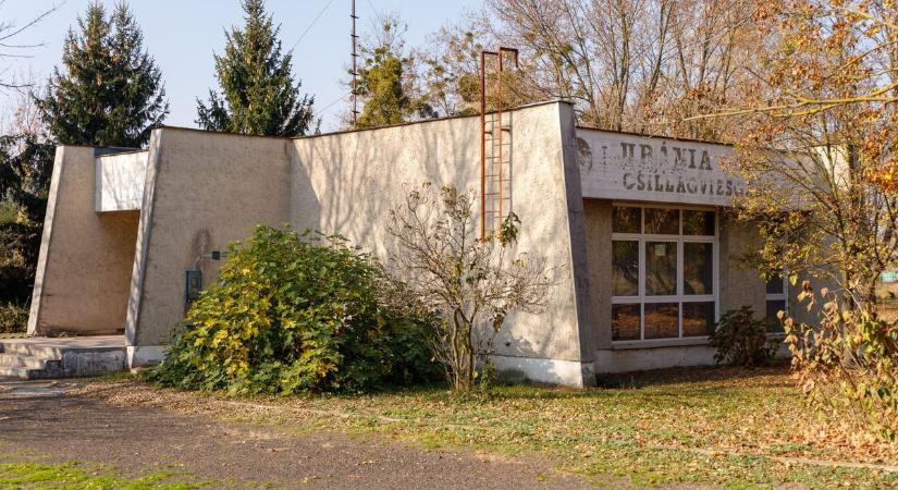 Lelakatolt égkémlelő: a csillagok állása egyelőre nem kedvez a kaposvári Csillagvizsgálónak