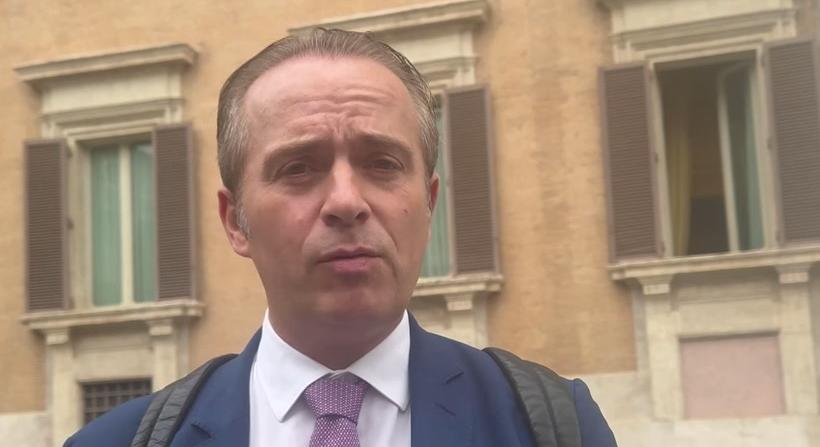 Tilos lesz az arc teljes eltakarása egy olasz kisvárosban  videó