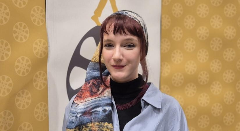 Nem robban fel a csillag, csak felvillan: nemes cél motiválja a tehetséges debreceni fiatal alkotót – videóval