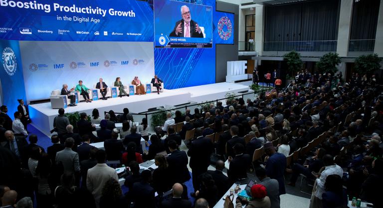 Egyáltalán nem játék az IMF-hitel, ezek az országok már pórul jártak