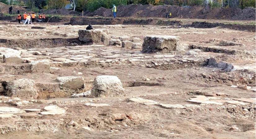 Kiváló állapotban megmaradt római városrészre bukkantak a régészek Gyulafehérváron – hírmix szombaton