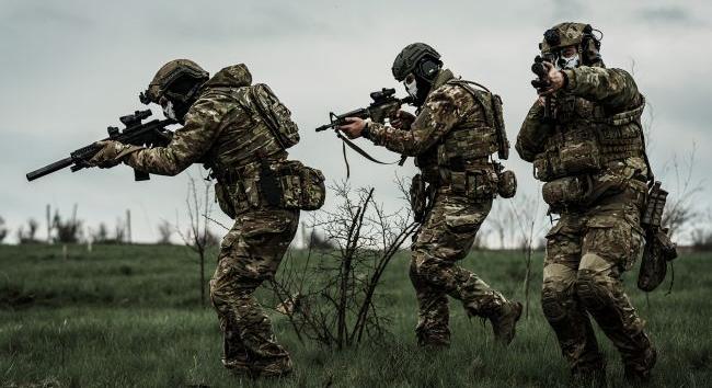 A HUR ellentámadást indított az oroszok ellen Pokrovszk közelében, hogy feloldja a logisztikai blokádot