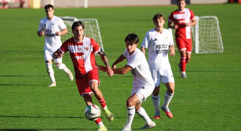 ,,A meccs első felében önbizalom nélkül és hitetlenül futballoztunk" – fotókkal