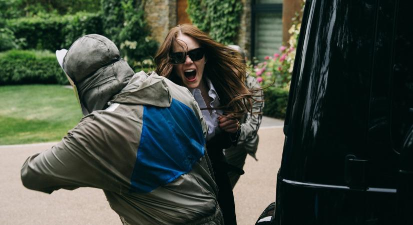 Játssz és NYERJ! 10 páros mozijegy keresi a gazdáját Emma Stone új, Bugonia című filmjének premier előtti vetítésére