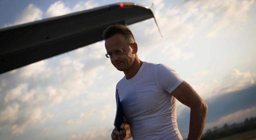 Visszafogottan reagált a magyar külügy arra, hogy magyar diákokat minősítettek nemzetbiztonsági fenyegetésnek a szerb határon