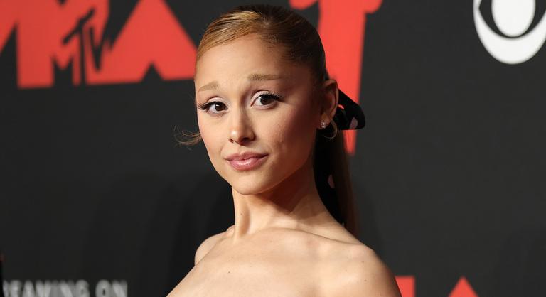 Ariana Grande is visszatér az Amerikai Horror Story következő évadában
