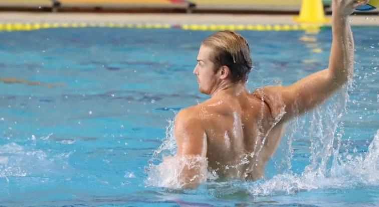 Későn ébredtek a debreceni pólósok