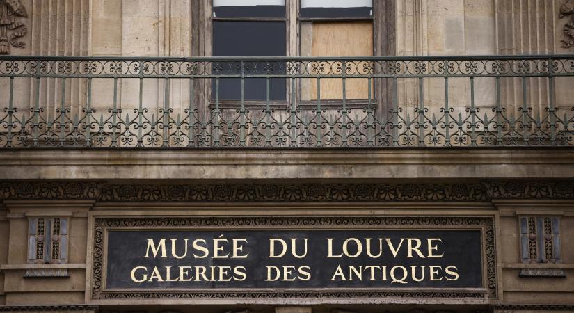 Egy nő és öt másik férfi rendőrségi őrizetbe vételével folytatódott a Louvre-ból elrabolt műkincsek története