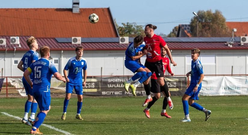 Elküldték őket egy hétre: tovább menetel a bajnokaspiráns