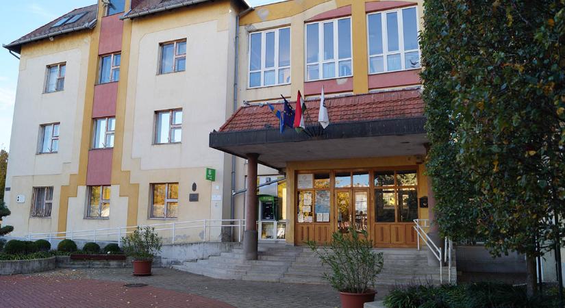 Költségvetési biztos segíti rendbe tenni az előző városvezetés okozta pénzügyi káoszt Orosházán
