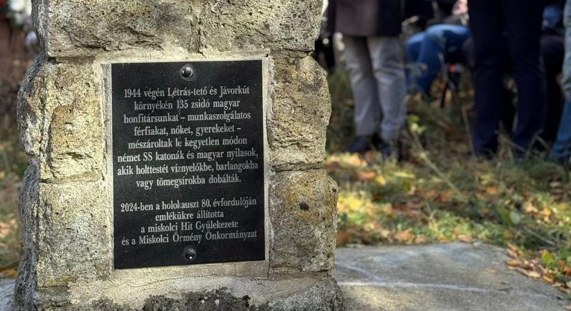 A zsidó áldozatokra emlékeztek Létrás-tetőn - képpel