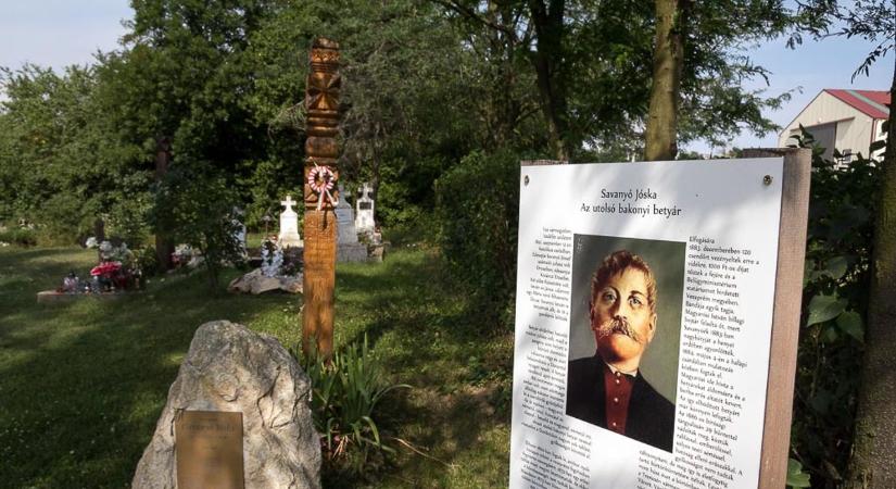 Hátborzongató lehet egy éjszaka Savanyú Jóska sírjánál – megmutatjuk a helyet, ahol a legendás betyár elbukott
