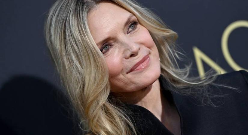 A 67 éves Michelle Pfeiffer smink nélkül: ennyire más, ha nem veszik kezelésbe a profik