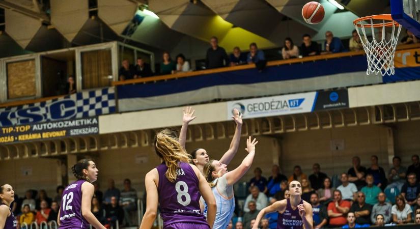 Búcsúztatás, gyászszünet és elképesztő hullámvasút a KSC rangadóján (galéria)