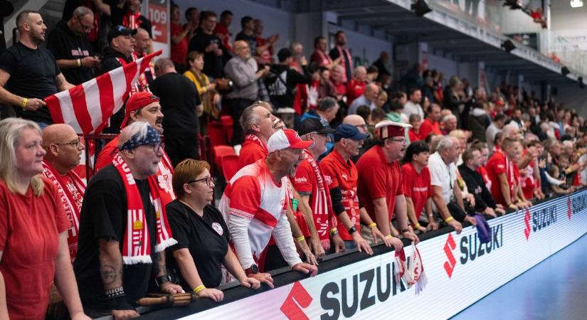 Elképesztő összegű támogatást kaptak az esztergomi kézilabda-szurkolók