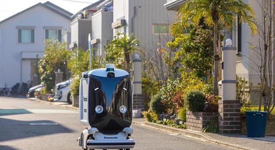 Már Tokió utcáit járja a Panasonic csomagszállító robotja
