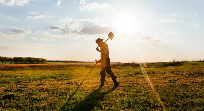 Illegális fémdetektorral talált 2000 éves kincseket, trükkös módon értesítette a rendőrséget