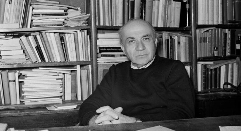 November 2-án történt