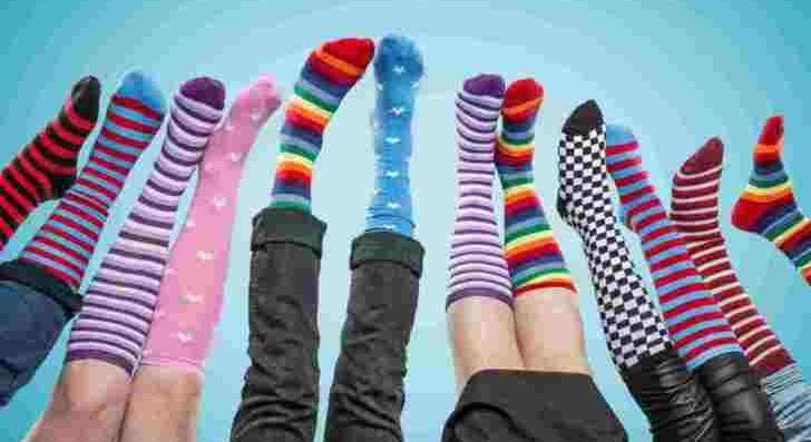 Infantilis bohóckodással a brutalitás ellen...