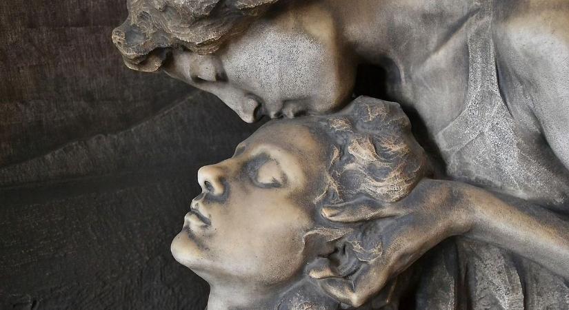 Mindig is úgy gondoltam, hogy a sírkertekben egyúttal az élet közvetlen közelében is vagyok