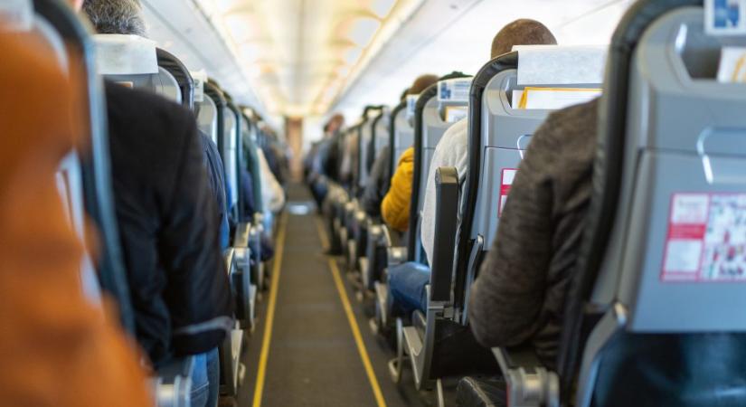 Egy éve ilyenkor: landolás után állt bosszút a férfi, akinek pokollá tette a 9 órás repülőútját egy kamaszlány