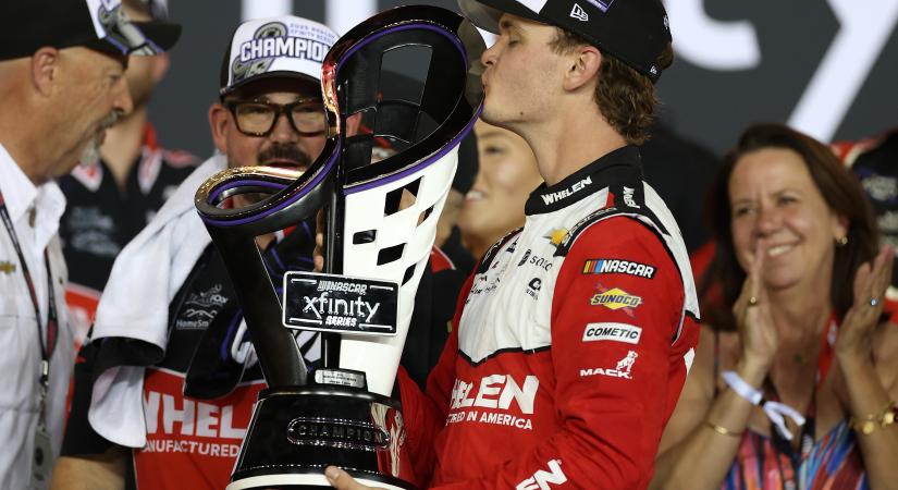 „Lesz*rom” – A friss NASCAR-bajnokot nem érdekli, hogy sokak szerint a legjobb barátja érdemelte volna meg a címet