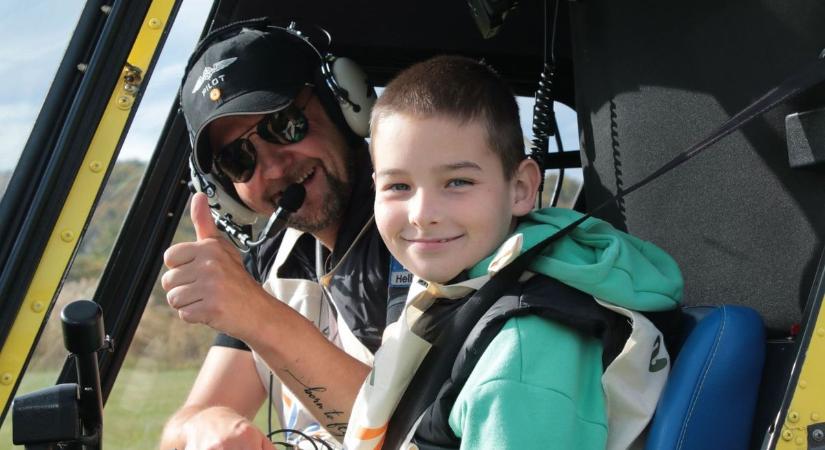 Gyerekek a levegőben - megtartották Sitkén a tesztrepülést