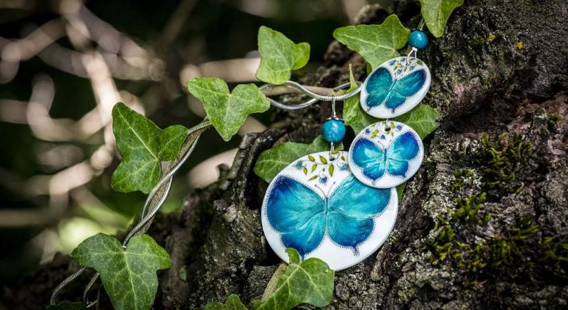 Az anyag maga súgja meg a gyöngyházkagyló mesterének, mi legyen belőle