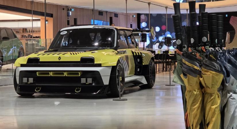 Francia őrület: Párizsban megnéztük a brutális Renault 5 Turbo 3E-t
