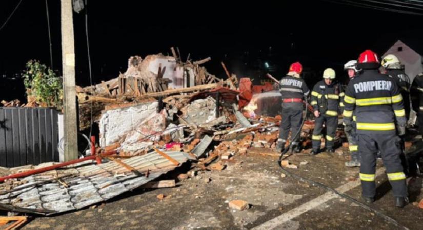 Felrobbant egy lakóház Kolozs megyében – Egy férfi életét veszítette (VIDEÓ)