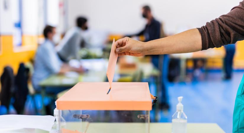 Törvénysértés miatt ma megismétlik a voksolást Tiszaburán