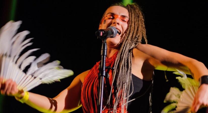 Sóti Juli nem lesz ott az X-faktor élő show-jában, de előadására mindenki emlékezni fog