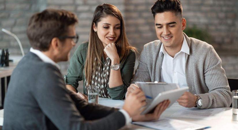 Óvatosan fektetnek be a magyarok, a pénzügyi műveltség és a digitális bizalom erősítésre szorul