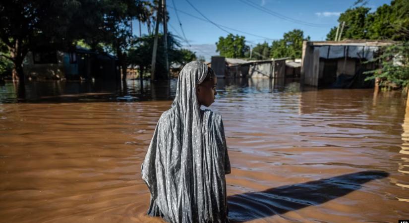Kenya nyugati részén legalább 13 ember halt meg földcsuszamlás következtében az erős esőzések után