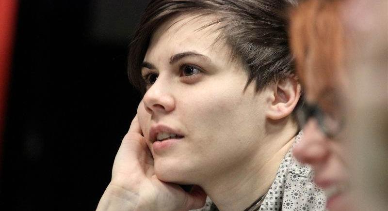 „Kérdés, hogy ki válhat megváltóvá” – Interjú O. Horváth Sárival