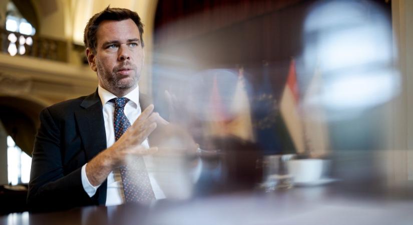 Vitézy Dávid: Lázár János Gyurcsány Ferenc nyomdokaiba lépett