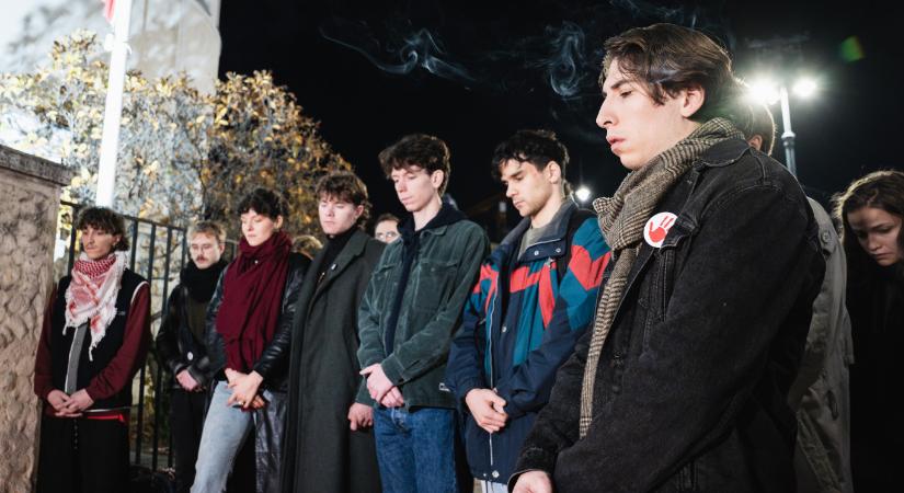 Így emlékeztek Budapesten az újvidéki tragédia évfordulóján azok a magyar fiatalok, akiket kitiltottak Szerbiából